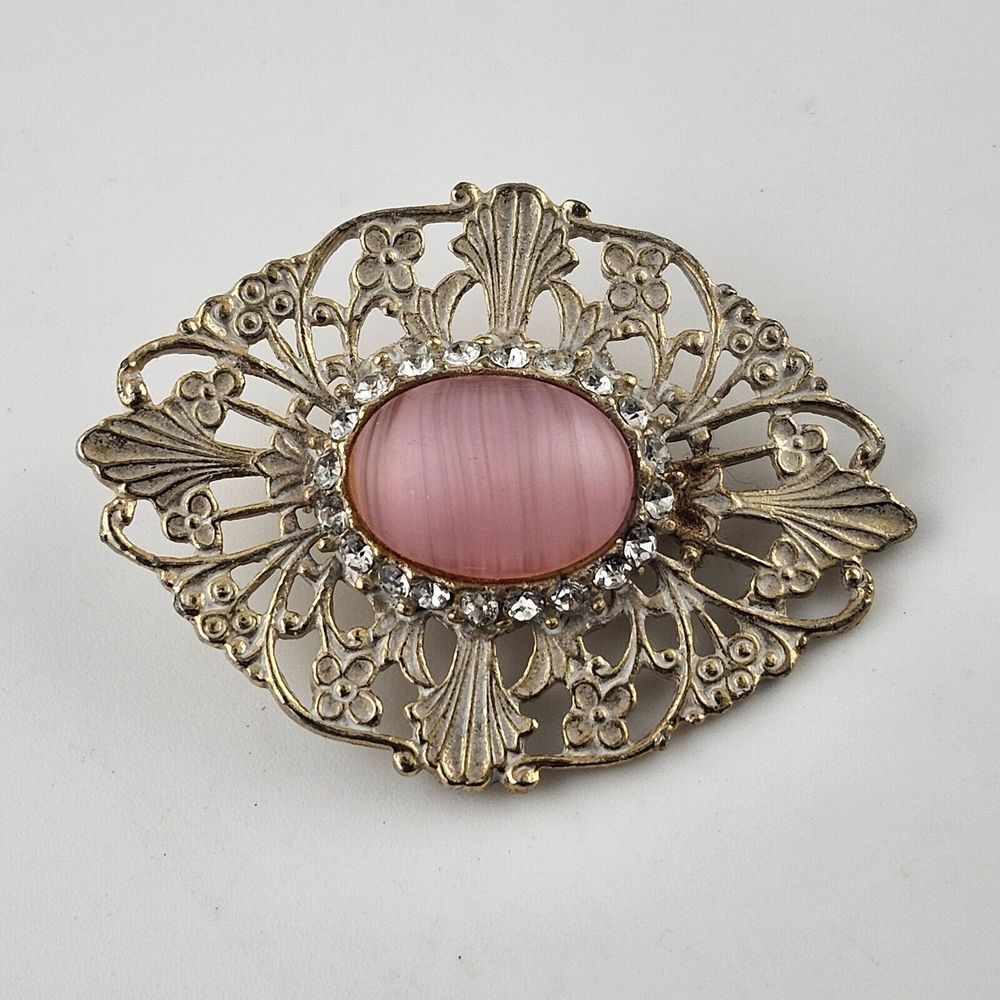 Vintage Frosty‎ Gold Tone Pink Cabochon Brooch